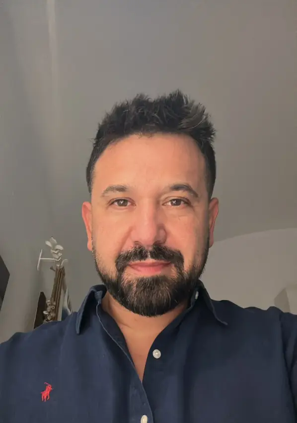 Anıl Ümit — Karşıyaka branch-management portrait