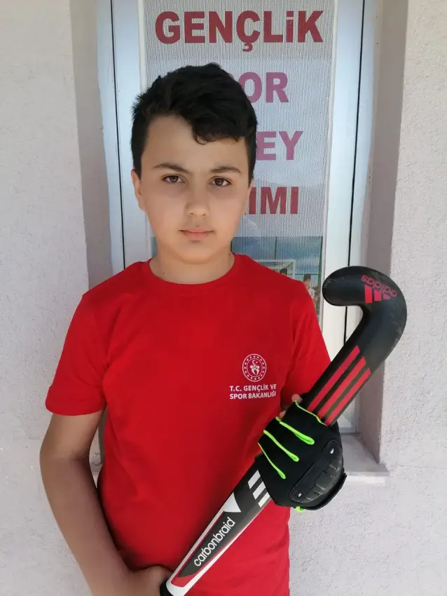 Arif Buğra Akgöz — field hockey