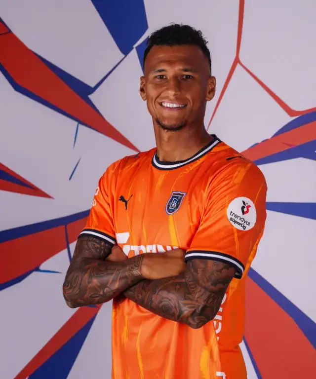 Davie Selke — official İstanbul Başakşehir FK portrait
