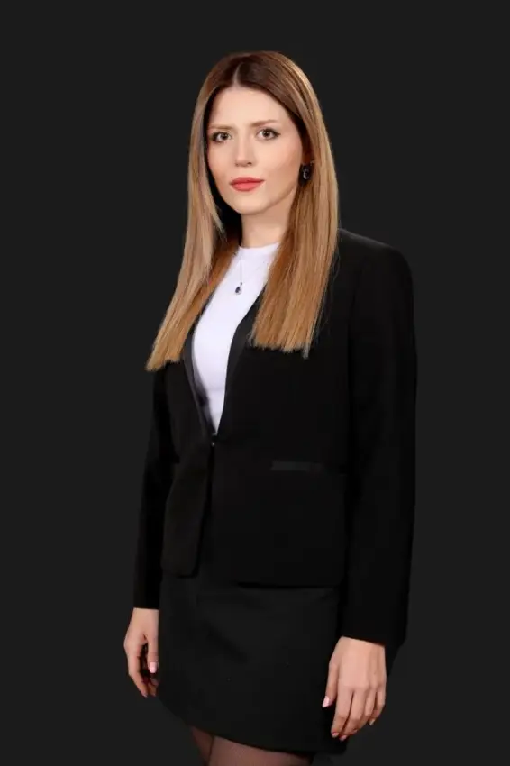 Deniz Akbıyık — professional portrait