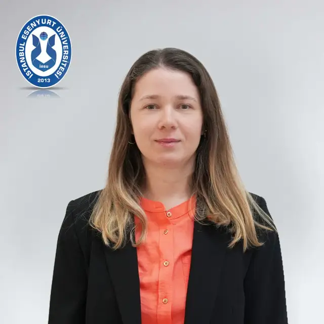 Emine Öztürk Pak — official İstanbul Esenyurt University portrait