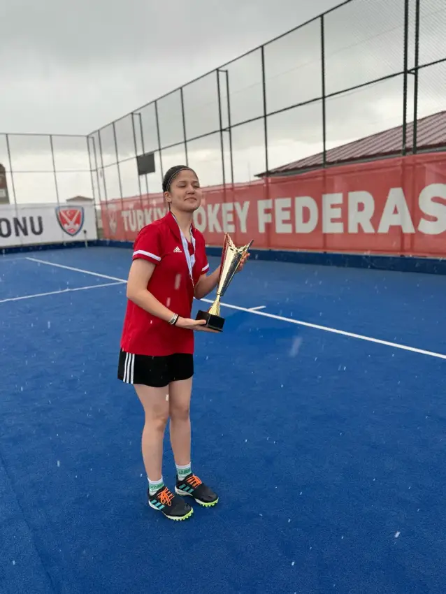 Hiranur Kanat — field hockey