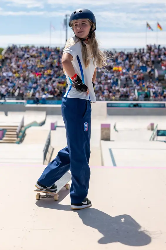 Lucie Schoonheere — Skateboarding