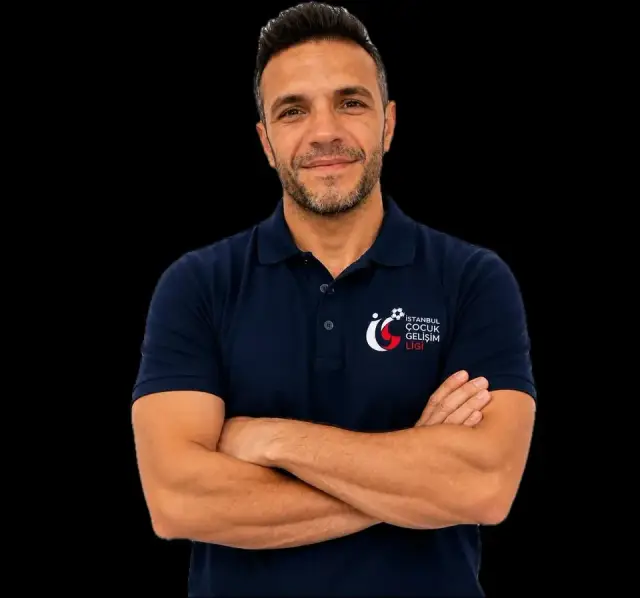 Mert Düşmez — Association football and rowing