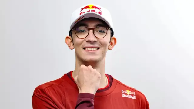 Mete Gazoz — professional portrait