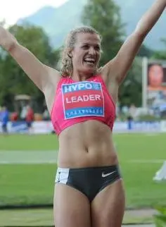 Natalia Dobrynska — Athletics