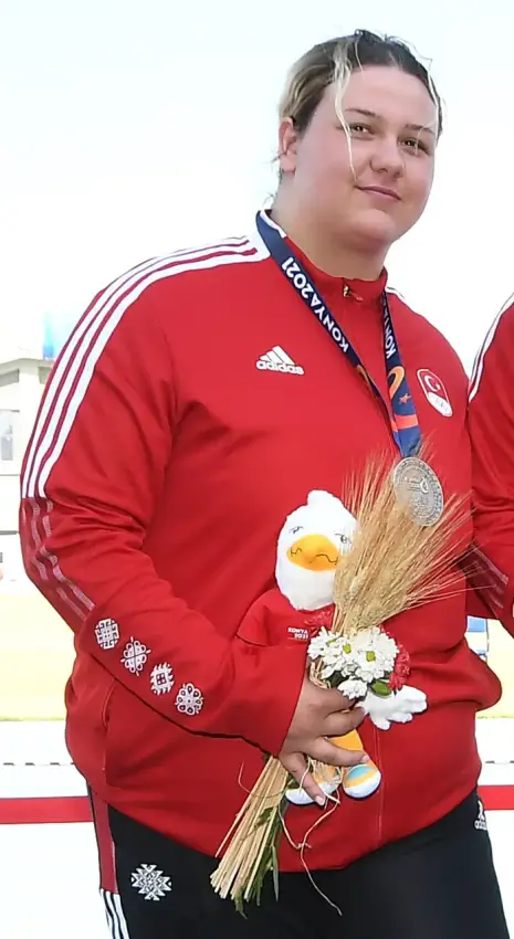Pınar Akyol — Athletics