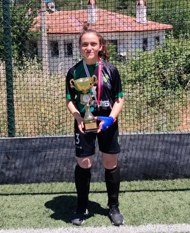 Raziye Akıncı — hockey