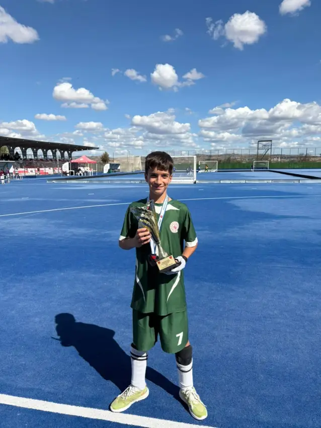 Rüzgar Alp Şenol — hockey