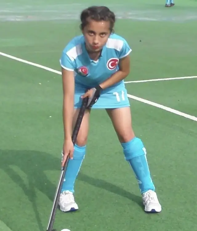 Serap Şahin — hockey