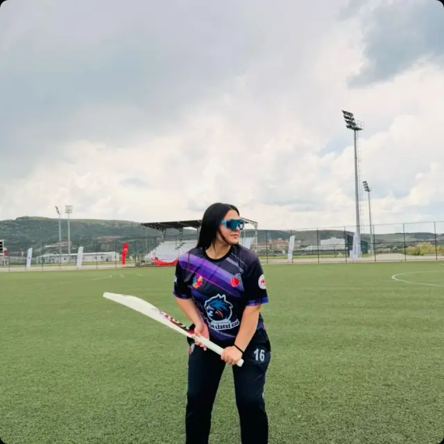 Tugba Gultekin — Cricket
