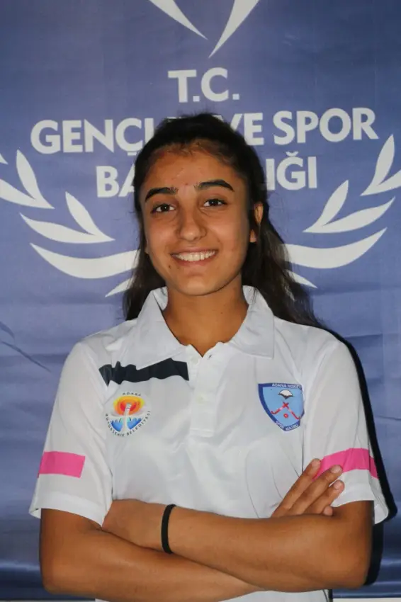 Zehra Dündar — hockey